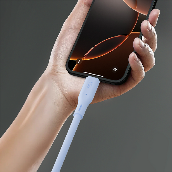 كابل LZEL Celeris Silox CXL من السيليكون الناعم USB-A إلى USB-C، بسرعة 480 ميجابت في الثانية، وقوة قصوى 15 واط، بطول 1 متر - أزرق فاتح