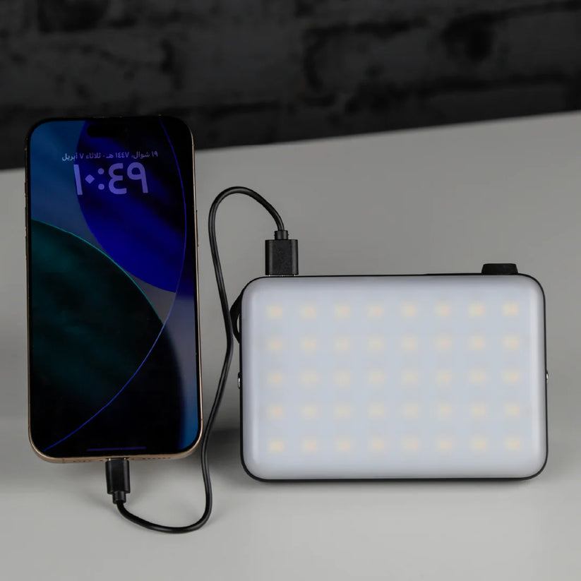 LZEL Luminova Surg10 LED Light & Powerbank 100–800 Lumens, USB-C – Black