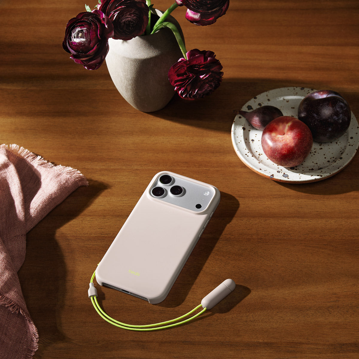 Beats iPhone 17 Pro Max Kickstand Case