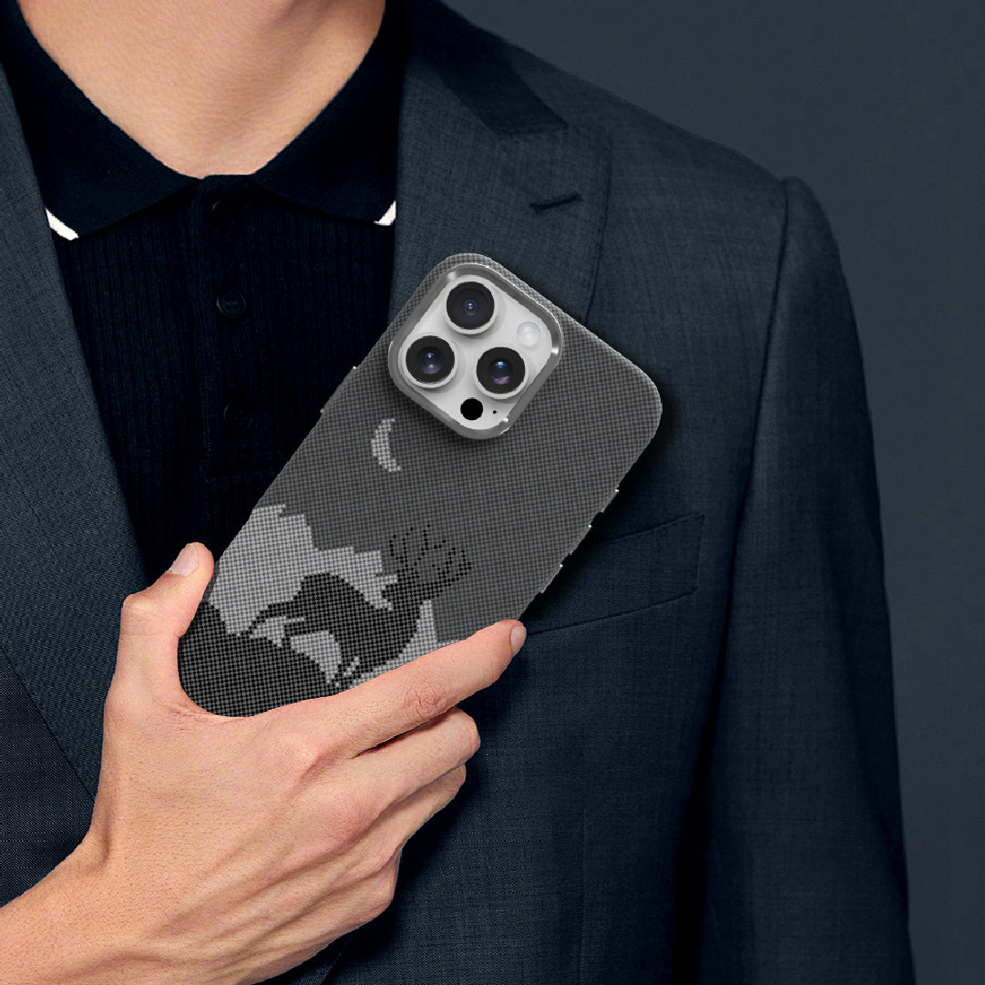 LZEL MagCarbon Deer Cover for iPhone 16 Pro - Black Deer