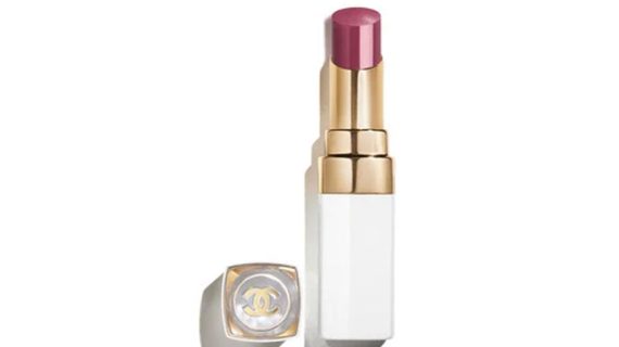 Chanel Rouge Coco Baume Shine Hydrating Beautifying Tinted Lip Balm - RaspberryKiss