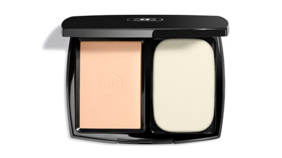 Chanel Ultra Le Teint Ultrawear All Day Comfort Flawless Finish Compact Foundation - BR22