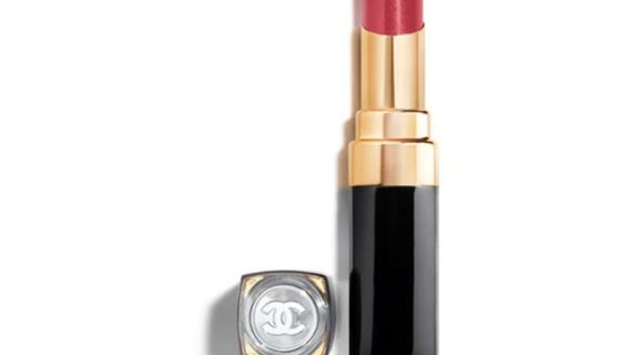 Chanel Rouge Coco Flash Colour, Shine, Intensity In A Flash Lipstick - 82 Live