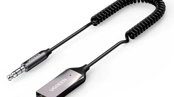 UGREEN Bluetooth Car Receiver Aux with Mic (Space Gray)