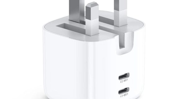 UGREEN DUAL USB-C Fast Charger 40W UK (20W+20W) CD243