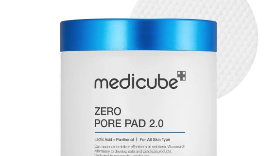 Medicube Zero Pore Pads 2.0, Dual-Textured Facial Toner Pads for Exfoliation and Pore Care with 4.5% AHA Lactic Acid & 0.45% BHA Salicylic Acid, Ideal for All Skin Types, Korean Skin Care