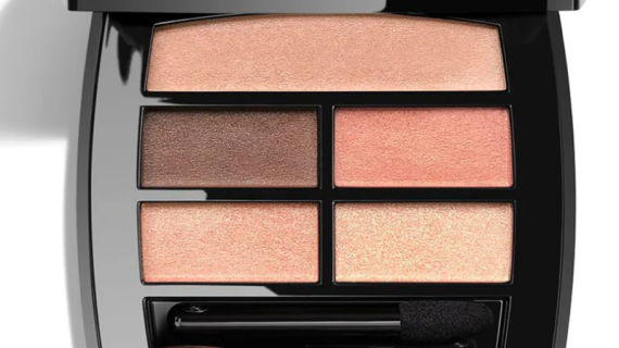 Chanel Les Beiges Healthy Glow Natural Eyeshadow Palette 4.5gm - WARM