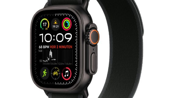 Apple Watch Ultra 2 (2024) - 49mm - GPS + Cellular - Black Titanium Case - Trail Loop - S/M | Black